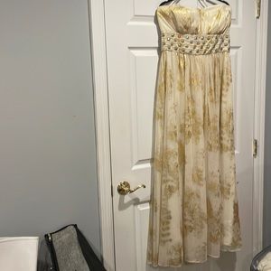 Ignite metallic gold by Carol Lin